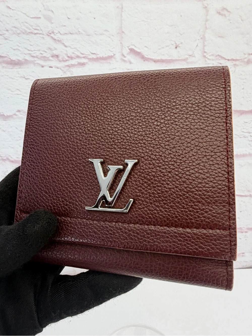 Louis Vuitton authentic louis